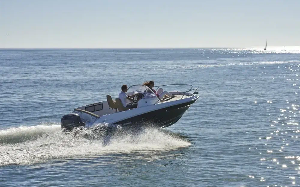 slider 9 Jeanneau Cap Camarat 5.5 WA