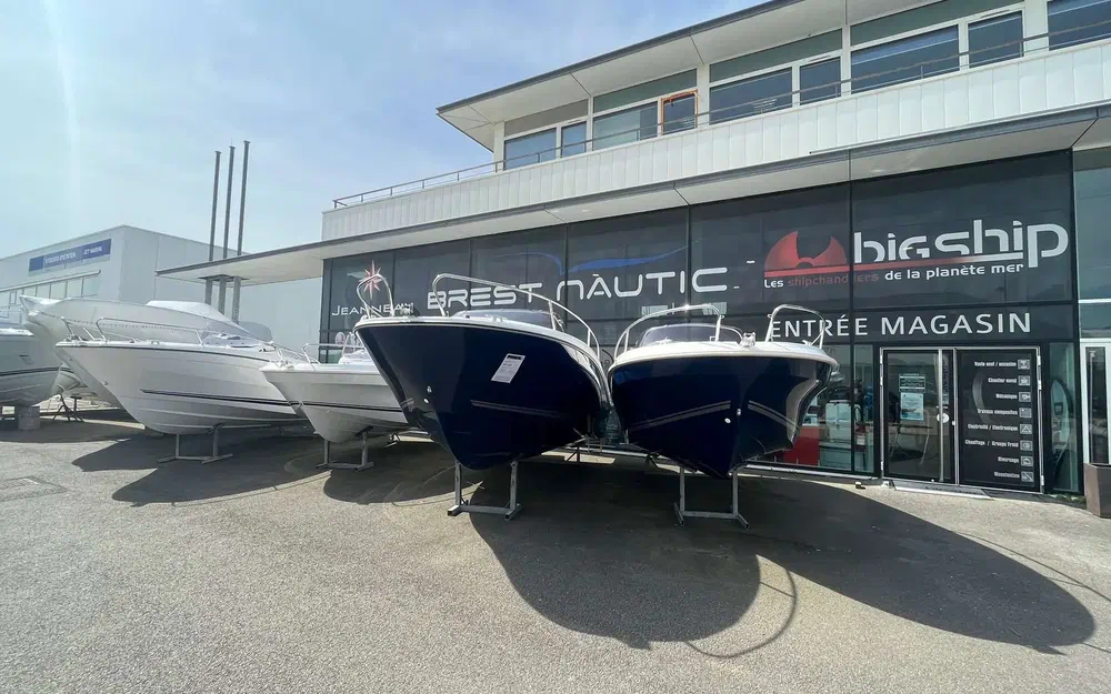 slider 2 Jeanneau Cap Camarat 5.5 WA