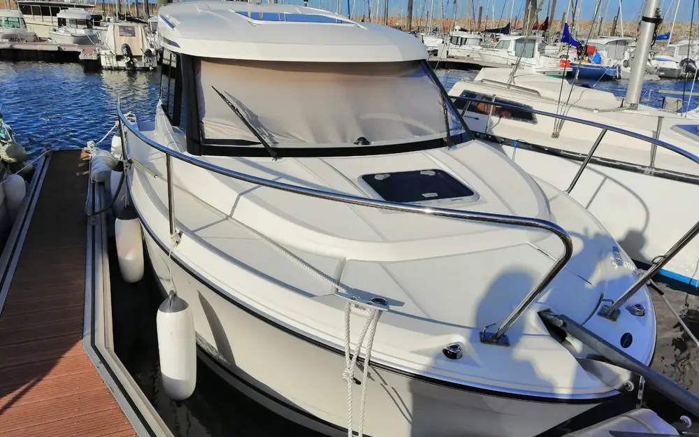 slider 1 Jeanneau Merry Fisher 695