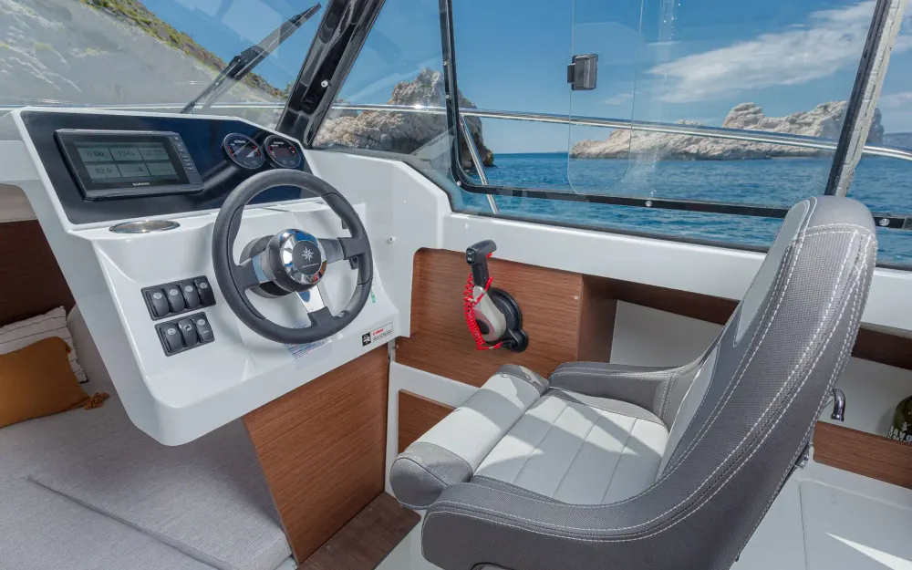 slider 4 Jeanneau Merry Fisher 605 - null