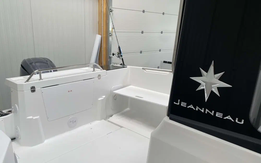 slider 14 Jeanneau Merry Fisher 695