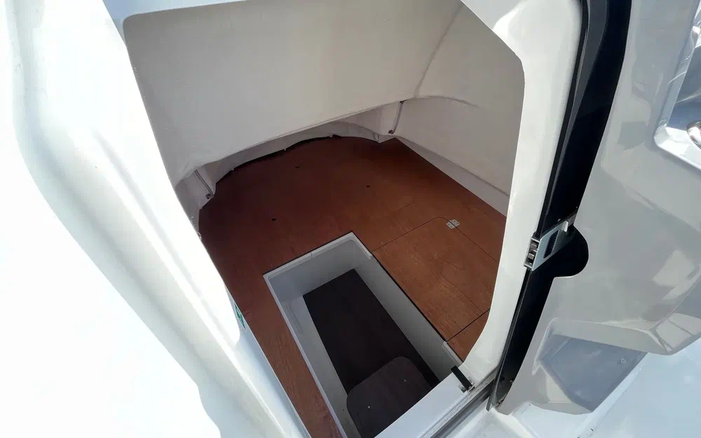 slider 9 Jeanneau Cap Camarat 7.5 CC