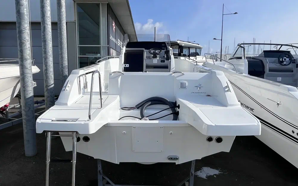 slider 3 Jeanneau Cap Camarat 7.5 CC