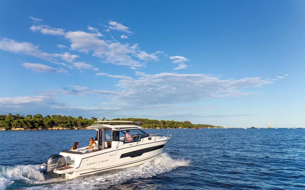 slider 10 Jeanneau Merry Fisher 795