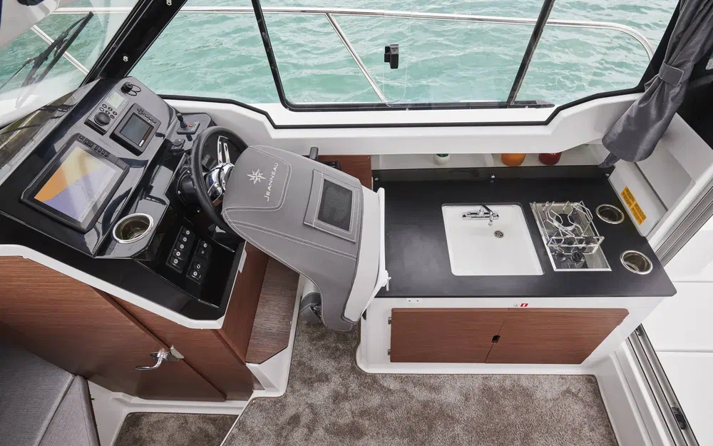 slider 12 Jeanneau Merry Fisher 795