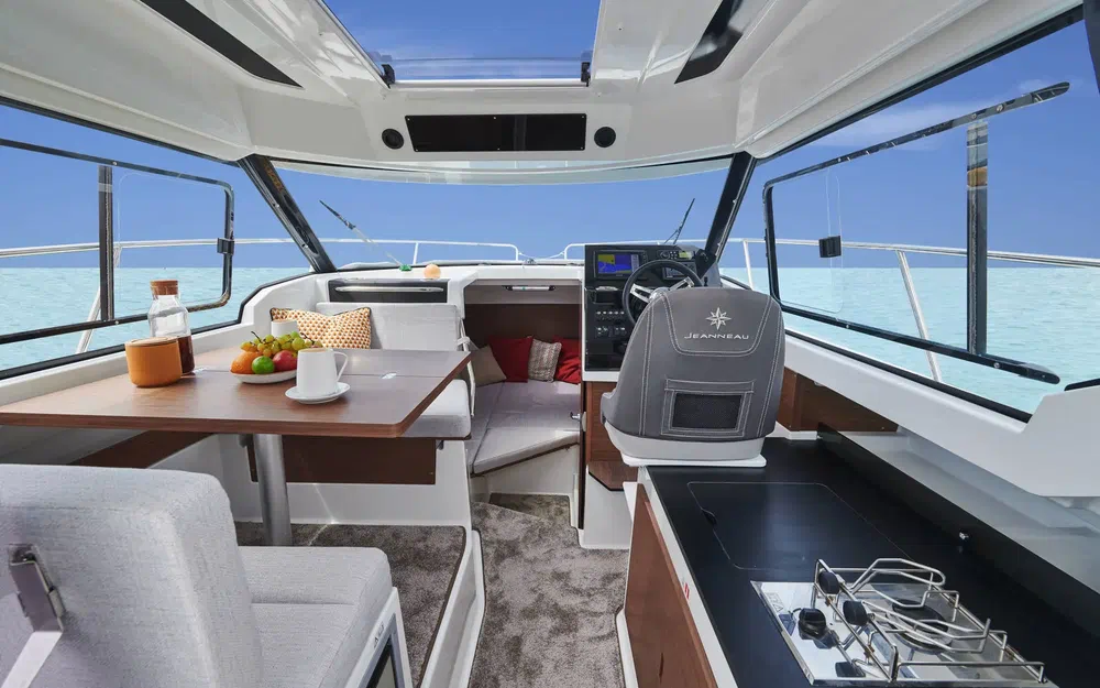 slider 5 Jeanneau Merry Fisher 795