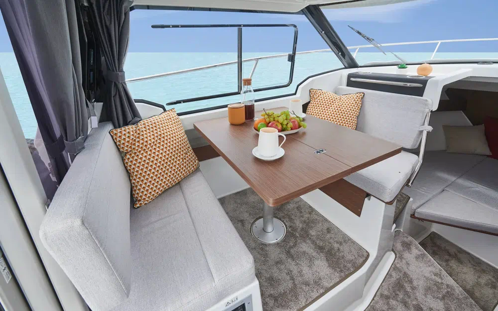 slider 6 Jeanneau Merry Fisher 795