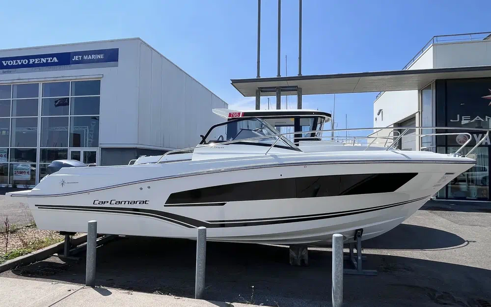 slider 1 Jeanneau Cap Camarat 7.5 WA