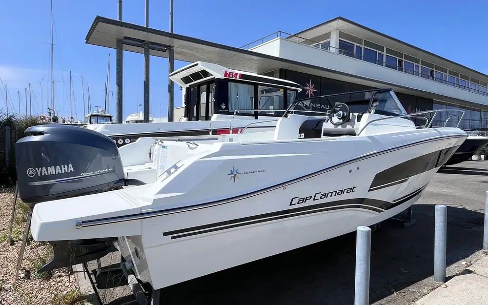slider 2 Jeanneau Cap Camarat 7.5 WA