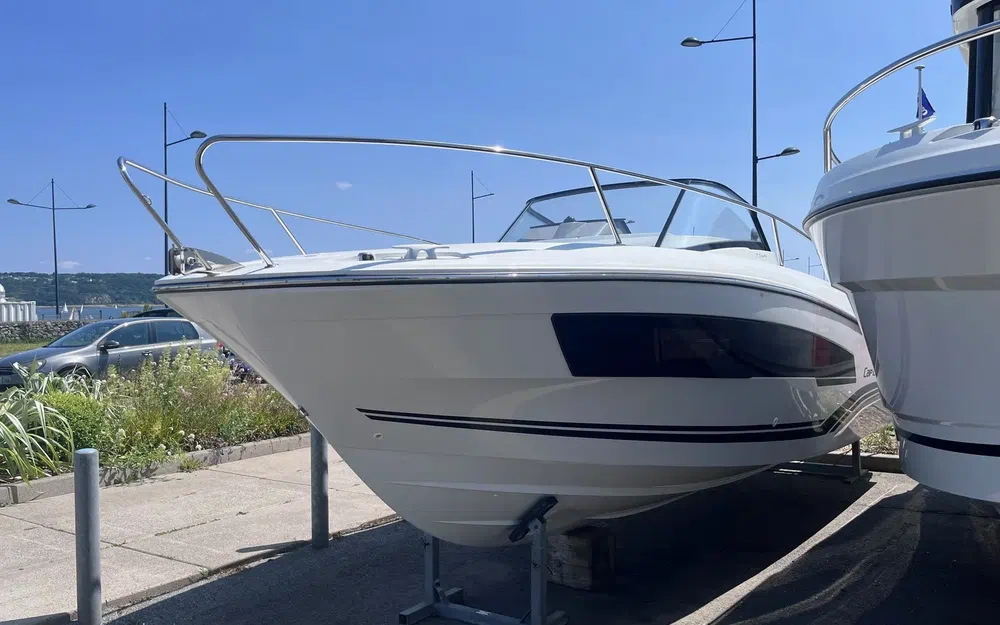 slider 3 Jeanneau Cap Camarat 7.5 WA