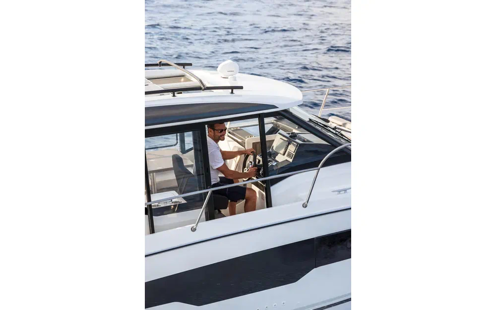 slider 12 Jeanneau Merry Fisher 895