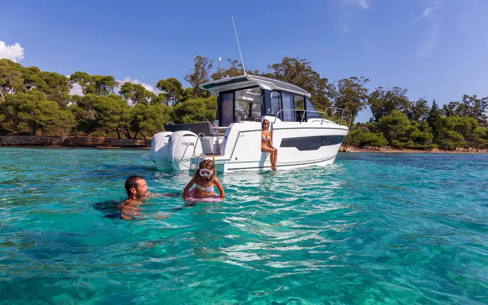 slider 15 Jeanneau Merry Fisher 895