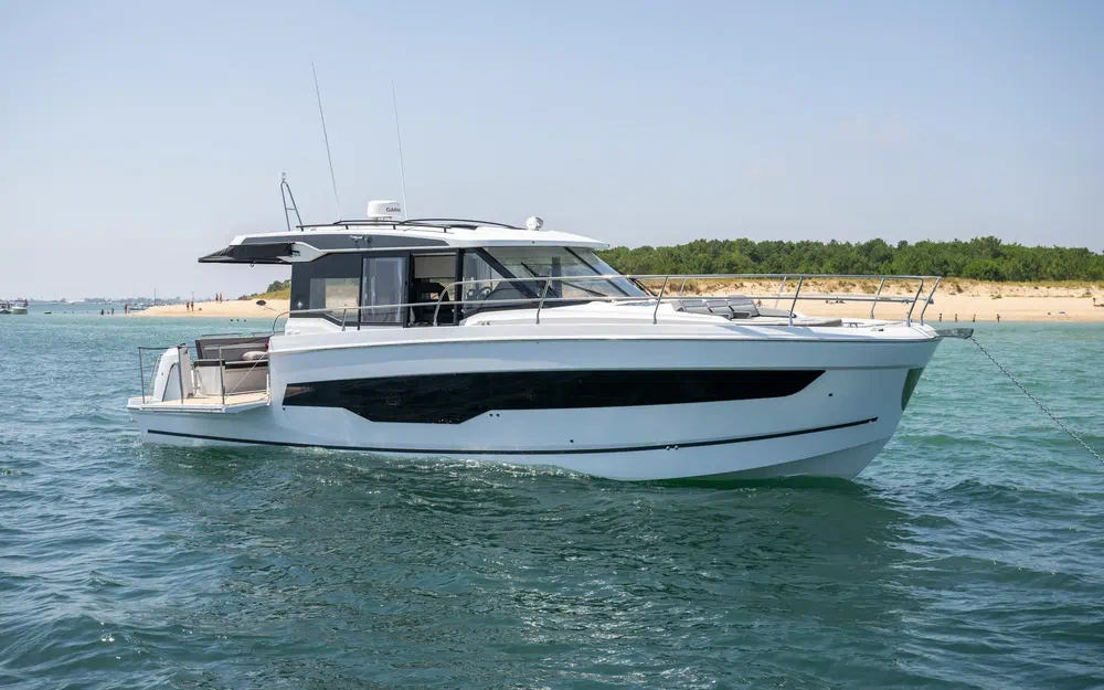slider 0 Jeanneau Merry Fisher 1295 coupé