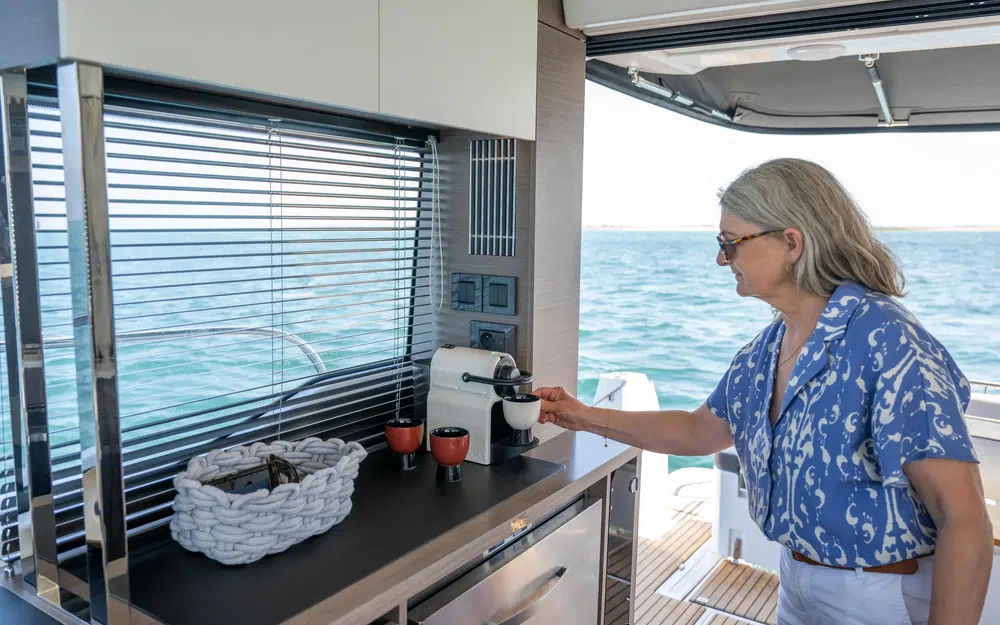 slider 16 Jeanneau Merry Fisher 1295 coupé