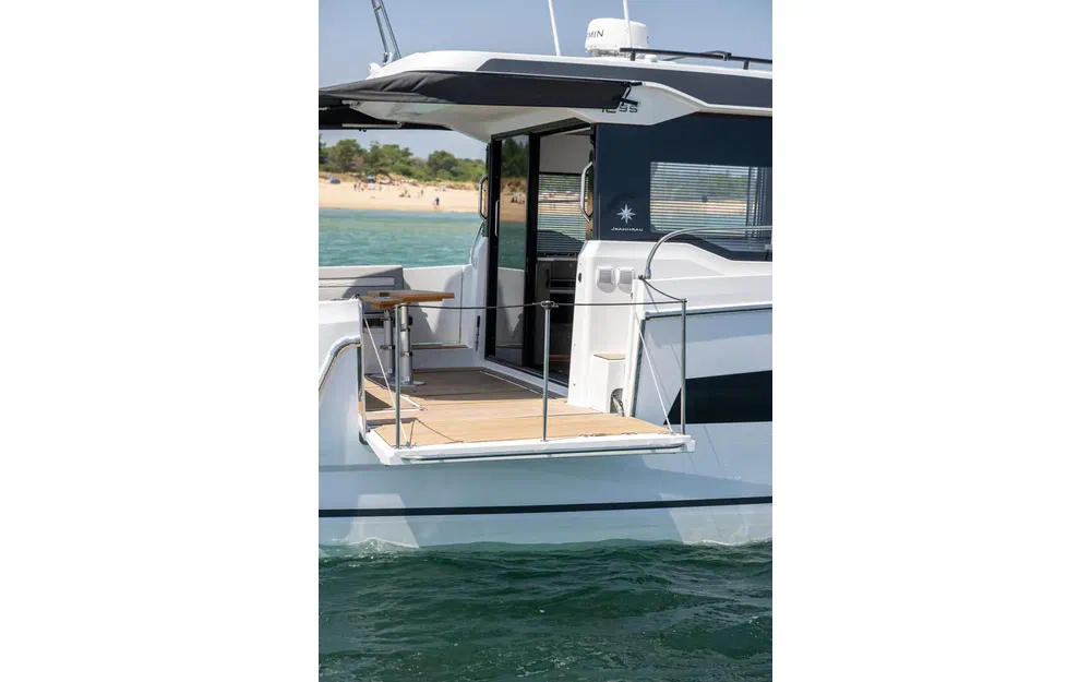 slider 3 Jeanneau Merry Fisher 1295 coupé