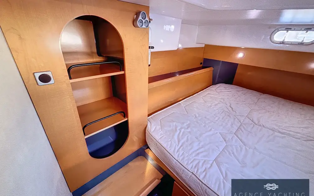 slider 44 Fountaine Pajot Lavezzi 40