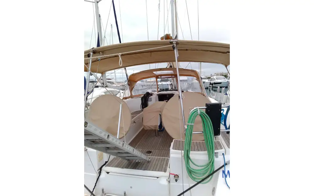 slider 4 Dufour  425 Grand Large