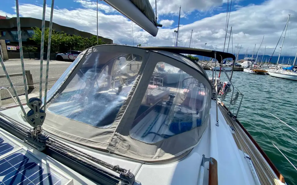 slider 6 Beneteau Oceanis 43