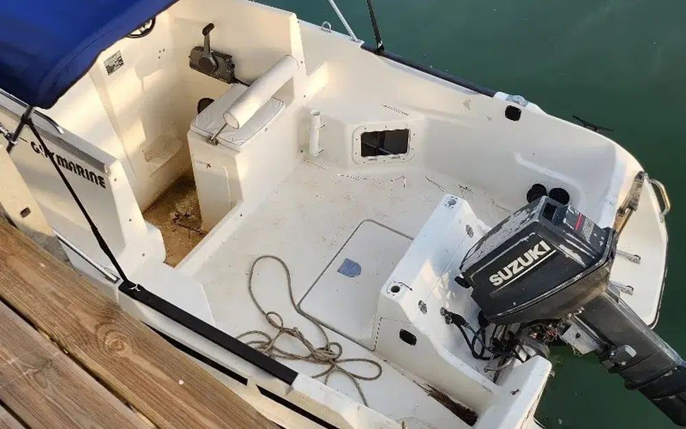 slider 4 Guymarine GM 545