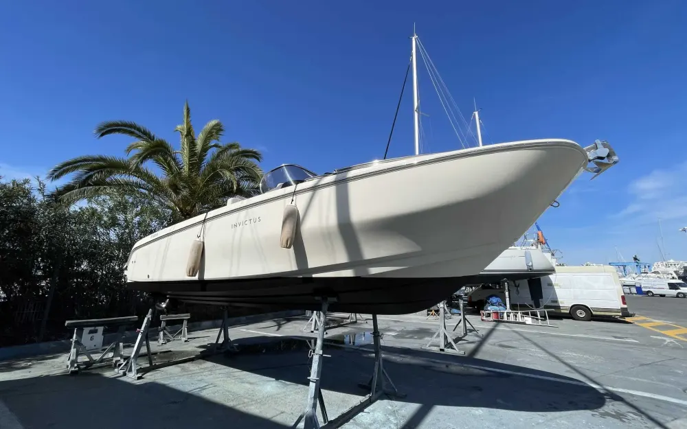 slider 9 Invictus  240 FX