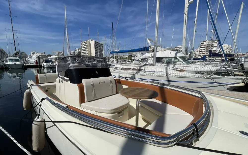 slider 10 Invictus  240 FX