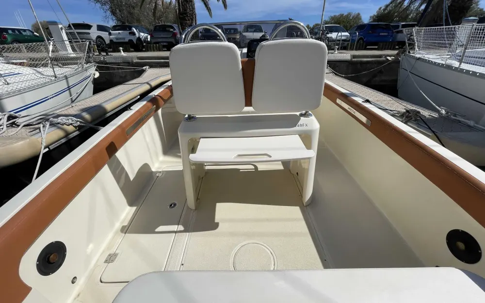 slider 14 Invictus  240 FX