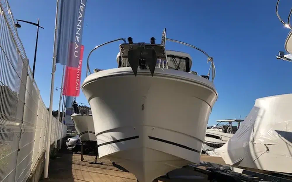 slider 3 Jeanneau Merry Fisher 855