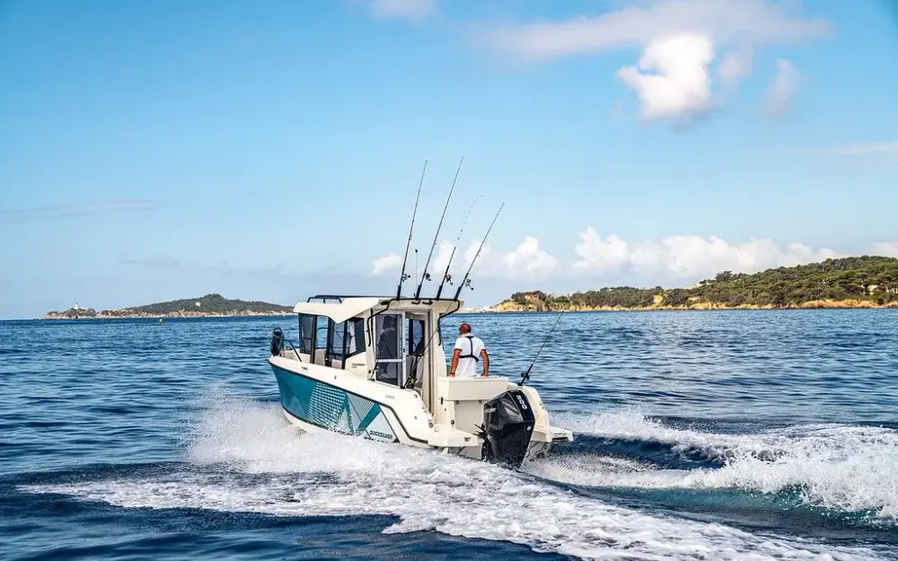 slider 0 Quicksilver Activ 805 Pilothouse - null