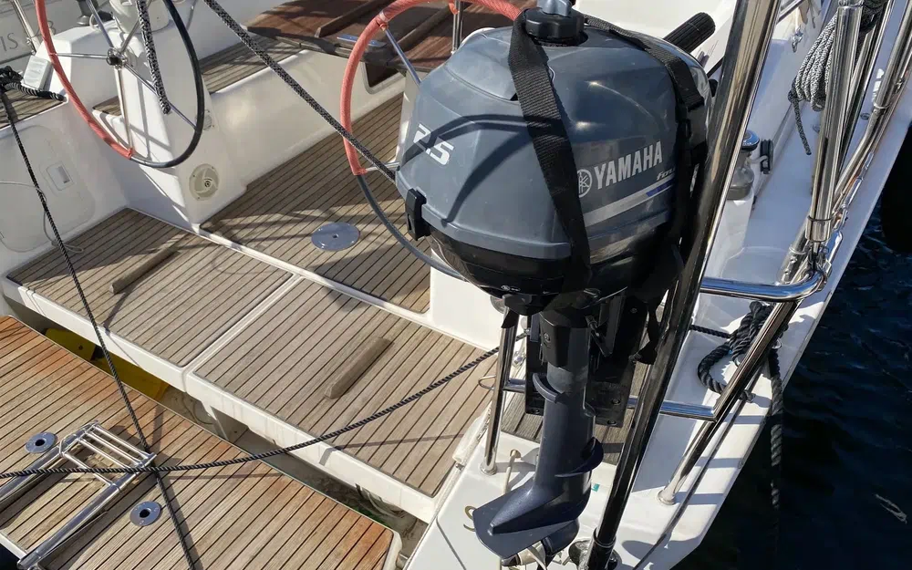 slider 14 Dufour 335