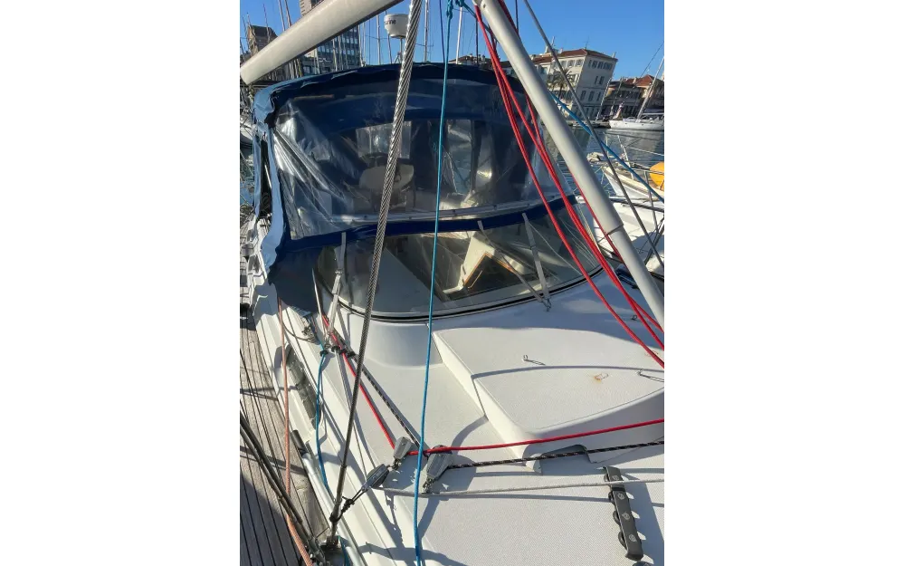slider 9 Jeanneau Sun Odyssey 42 CC