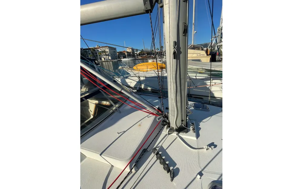 slider 10 Jeanneau Sun Odyssey 42 CC