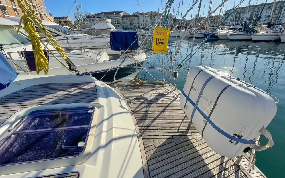 slider 14 Jeanneau Sun Odyssey 42 CC