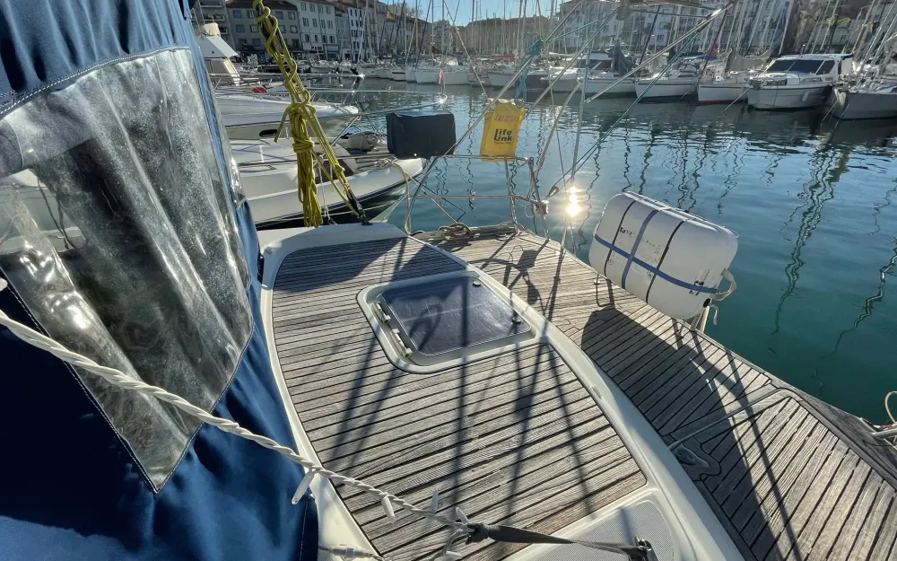 slider 17 Jeanneau Sun Odyssey 42 CC
