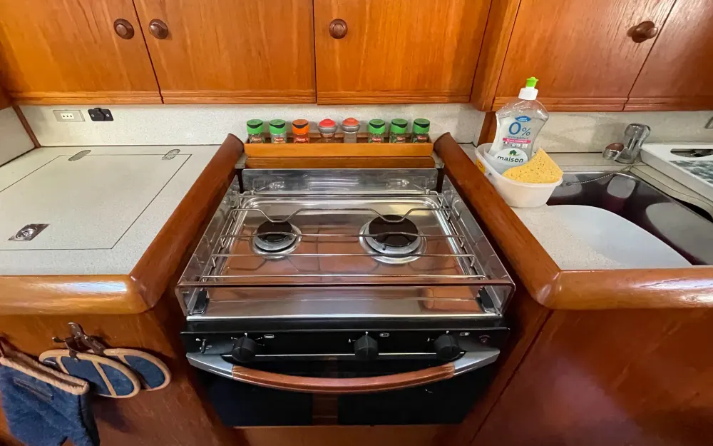 slider 32 Jeanneau Sun Odyssey 42 CC
