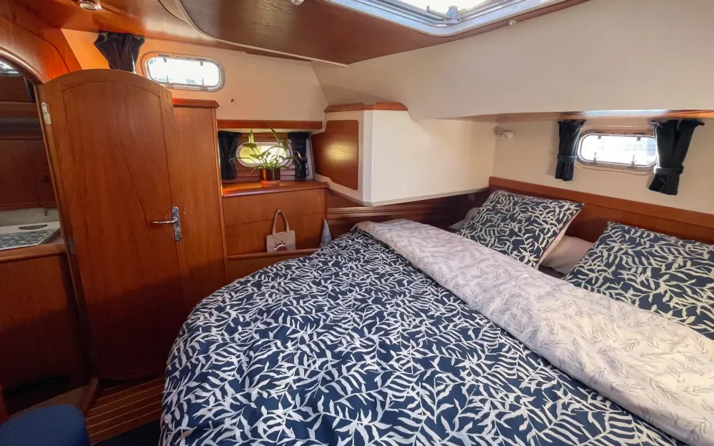 slider 36 Jeanneau Sun Odyssey 42 CC