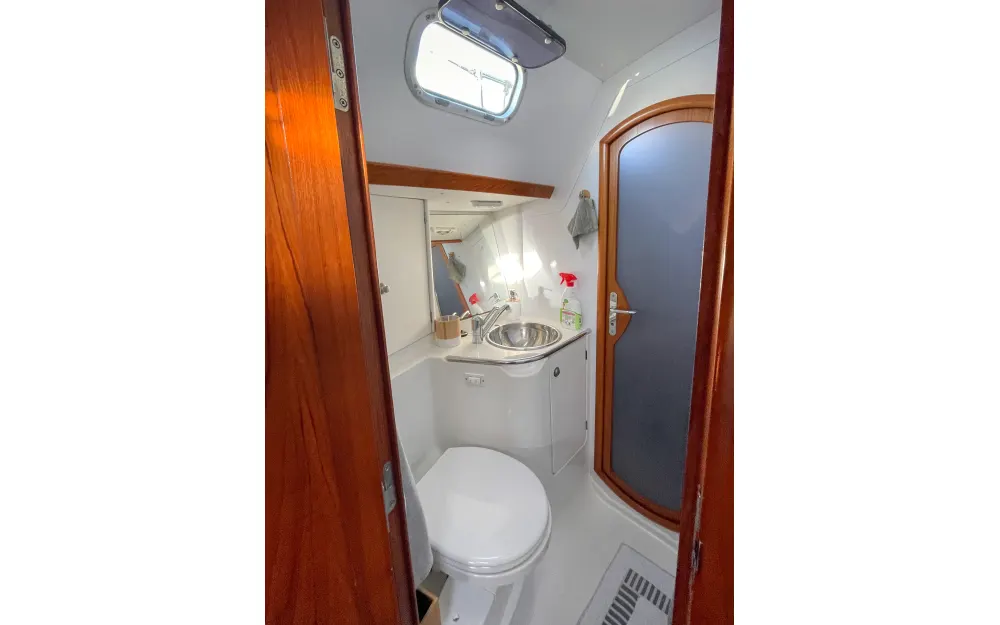 slider 37 Jeanneau Sun Odyssey 42 CC