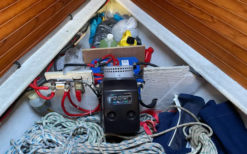 slider 45 Jeanneau Sun Odyssey 42 CC