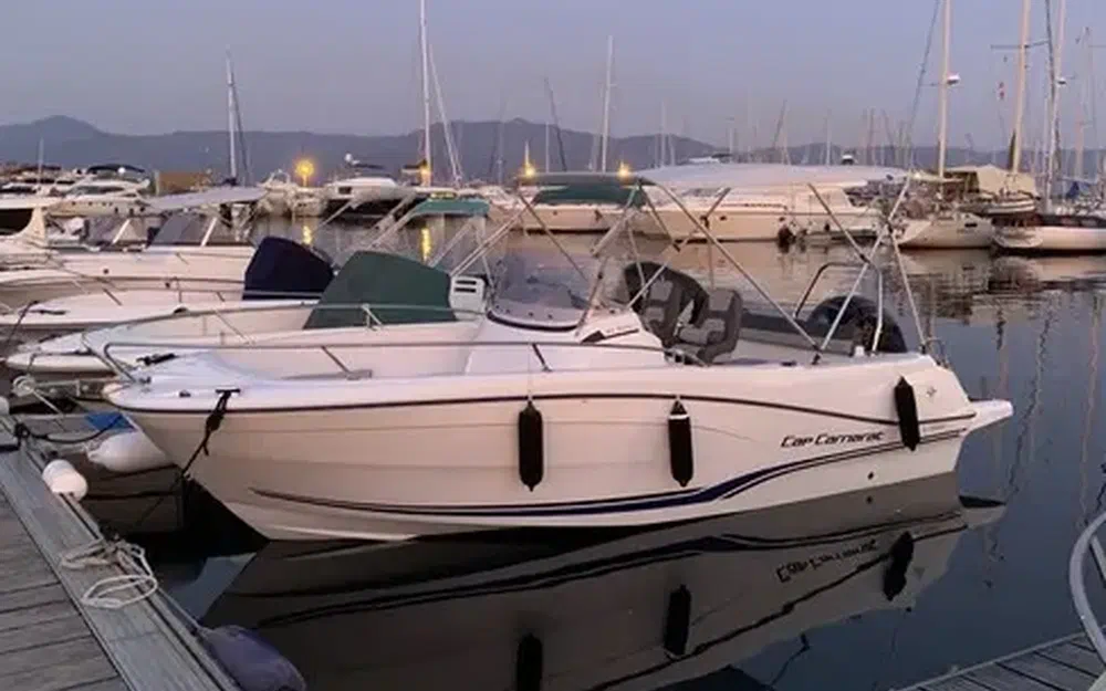 slider 0 Jeanneau Cap Camarat 6.5 CC