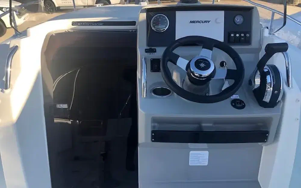 slider 2 Jeanneau Cap Camarat 6.5 CC