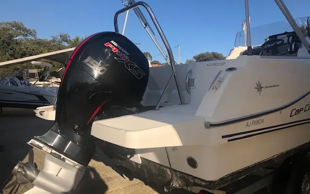 slider 4 Jeanneau Cap Camarat 6.5 CC