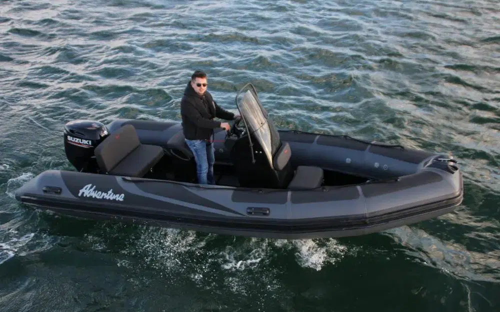 slider 3 Adventure Vesta 550 Profish