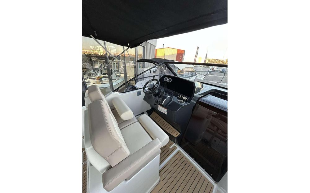 slider 9 Quicksilver Activ 875 Sundeck