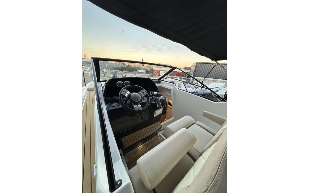 slider 8 Quicksilver Activ 875 Sundeck