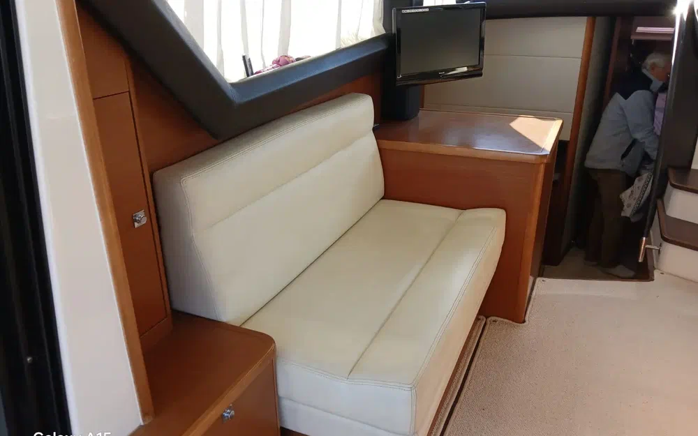 slider 16 Prestige Yachts 400