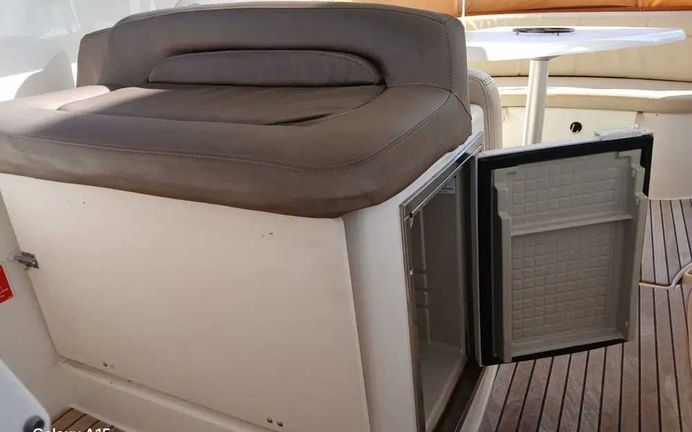 slider 10 Jeanneau Prestige 30