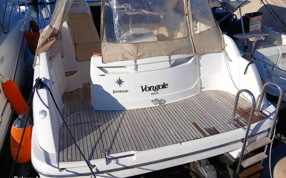 slider 1 Prestige Yachts 30 S