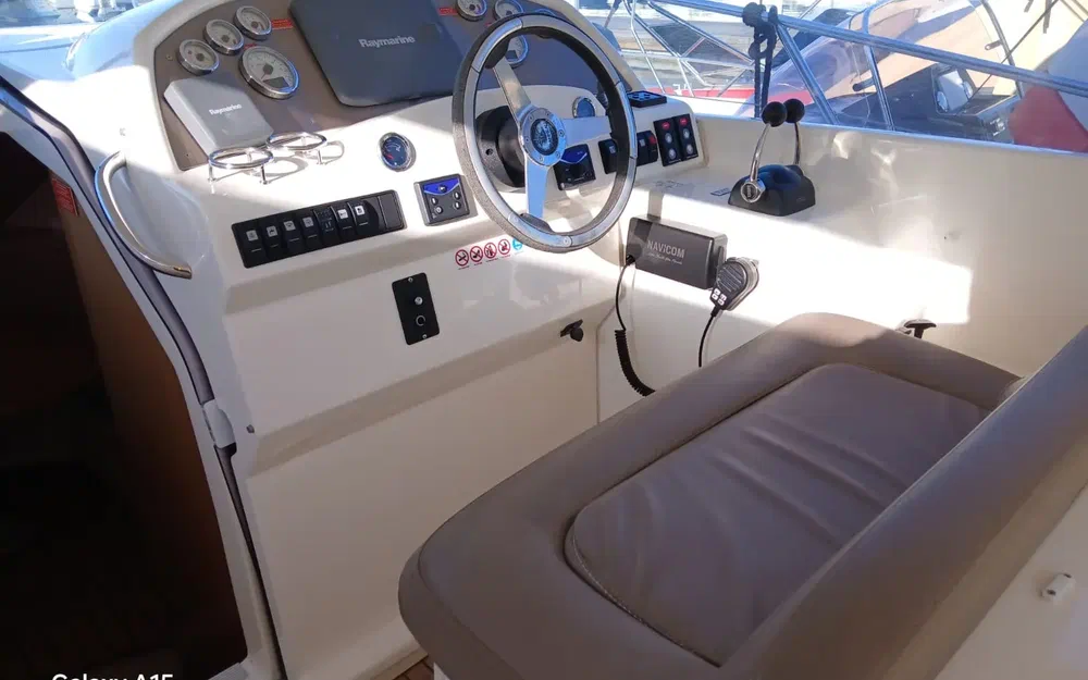 slider 5 Jeanneau Prestige 30