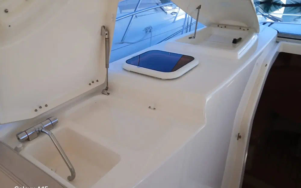 slider 8 Jeanneau Prestige 30