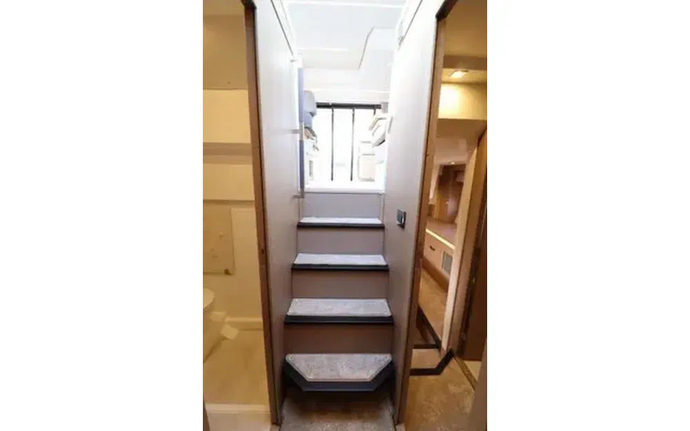 slider 24 Prestige Yachts Prestige 420 Fly