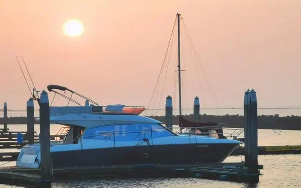 slider 2 Prestige Yachts 420 Fly